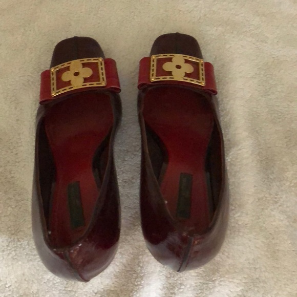 Louis Vuitton Heels - Picture 1 of 3